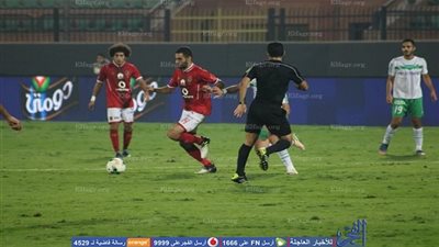 عاجل.. نجم الأهلي يفجر مفاجأة عن مفاوضات الزمالك معه