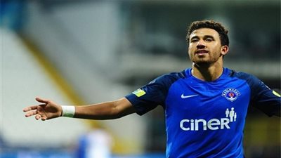 نجم الأهلي: 