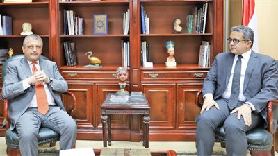 وزير الآثار يستقبل السفير النمساوي لبحث سبل التعاون بين الدولتين