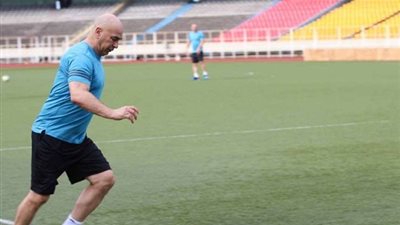 باسم مرسي يزين قائمة سموحة لمواجهة المصري