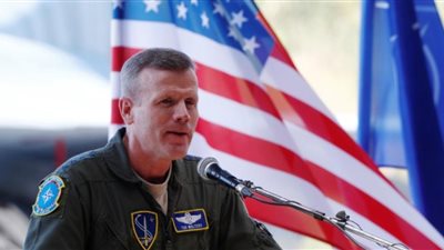 الجنرال الأمريكي وولترز قائدا أعلى لقوات حلف شمال الأطلسي