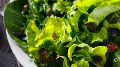 مكونات السلطة الخضراء لرجيم صحي 
