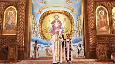 البابا تواضروس يترأس القداس الإلهي بالعباسية لإحياء ذكرى نياحة الأنبا شنودة