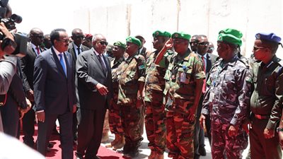 الرئيس الجيبوتي يصل الى الصومال في زيارة رسمية