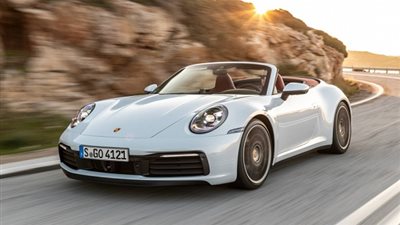 بورش تكشف عن سيارتها 