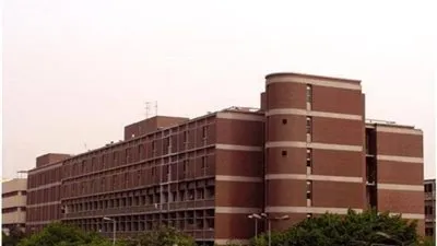 خبيران بجامعة 