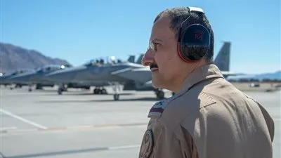 من أمريكا .. 