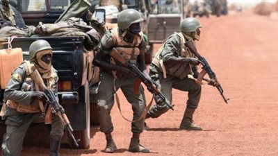 عاجل.. هجوم مسلح على قاعدة للجيش في مالي ومقتل 16 جنديا