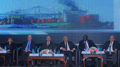 جاء بالقطار.. التفاصيل الكاملة لزيارة 