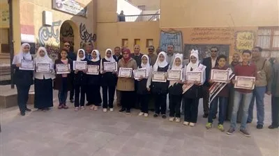 تكريم أوائل الشهادة الإعدادية بإسنا جنوب الأقصر 