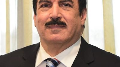 محافظ القليوبية: تسلمنا شريحة التابلت لتوزيعها على طلاب الصف الأول الثانوي