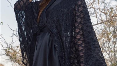 بالصور.. عبايات بأكمام مطرزة لإطلالة أنيقة 