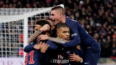 باريس سان جيرمان يوجه صفعة قوية إلى برشلونة