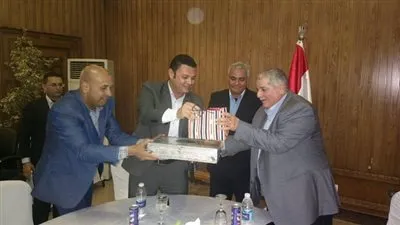 جهاز مدينة 6 أكتوبر يكرم الرؤساء السابقين تقديراً لجهودهم المخلصة