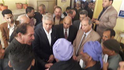   رئيس جامعة المنيا :  توقيع الكشف الطبي علي 1600 حالة من أهالي قريه العمودين