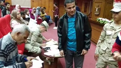 لجنة طبية لانهاء إجراءات التجنيد لذوي الاحتياجات الخاصة بجامعة الفيوم (صور)