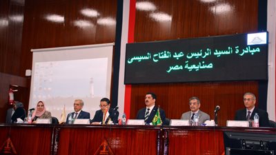 رئيس جامعة بنها عن مبادرة 