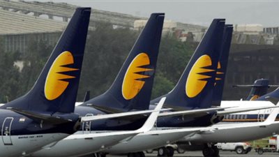 أزمة تضرب شركة الطيران الهندية وتهديد الطيارين بإضراب