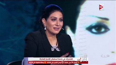 وفاء عامر لـ الأمهات: لا تتنازلي عن هدية عيد الأم.. دليل اهتمام
