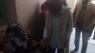 نائب محافظ الوادي الجديد تتفقد مستشفى الصدر بالخارجة (صور)