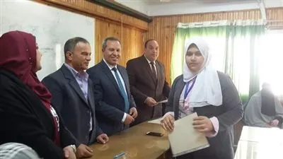 كيل صحة الدقهليةيكرم أوائل الطالبات في مسابقة أوائل الطلبة بين مدارس التمريض بالدقهلية