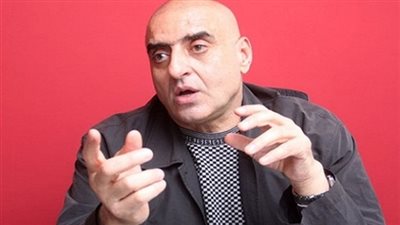 بعد ملتقى الشباب العربي الإفريقي.. عزمي مجاهد يوجه رسالة لمحافظ أسوان