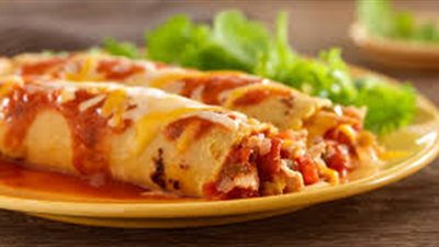 على الطريقة المكسيكية.. حضري انشيلادا الدجاج 