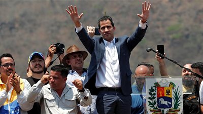 جوايدو يتخذ قرارات جديدة بشأن النفط الفنزويلي