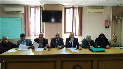 بحضور وكيل الوزارة.. بدء إجراءات المقابلة الشخصية للمتقدمين للمسابقة الوزارية لسد العجز (صور)