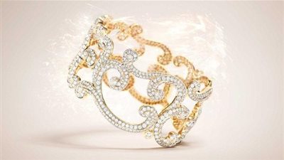 للمرأة العربية.. تصاميم إكسسوارات ذهب فخمة لعروس 2019 (صور)