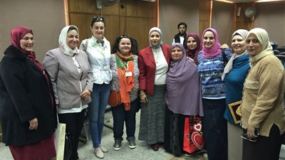 كلية التمريض جامعة المنصورة تحتفل بعيد الأم تزامنًا مع يوم السعادة