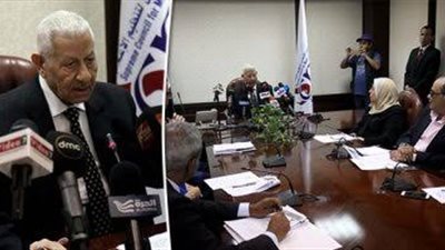 مكرم محمد عن لائحة الجزاءات: ليست تهديد على رقبة الصحفيين ونحترم النقابة