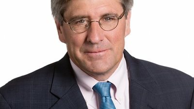 ترامب يرشح مستشار حملته الانتخابية لمجلس الاحتياطي الاتحادي