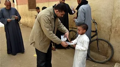 تحت شعار النقطة بتفرق.. بدء فعاليات الأسبوع المائي بقرية نيدة بسوهاج (صور)