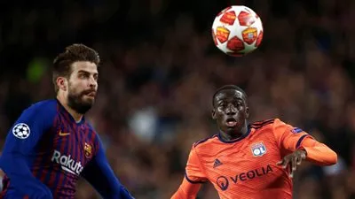 برشلونة يصرف نظره عن التعاقد مع نجم ليون لهذا السبب