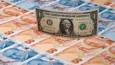 الليرة التركية تفاقم خسائرها وتهبط 6.2% مقابل الدولار