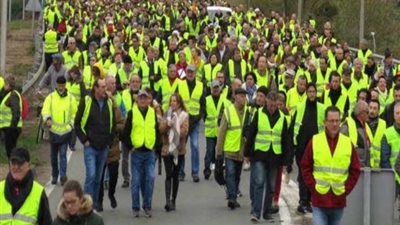 فرنسا تحظر مظاهرات 