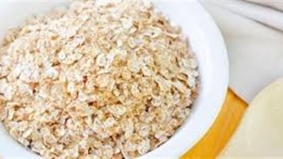 لصاحبة البشرة الدهنية.. جربي وصفة الشوفان المذهلة 