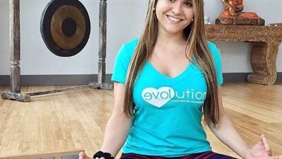 لهذا السبب.. طالبة أمريكية تنتحر بعد نجاتها من 