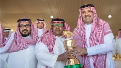 أمير المدينة يدشن ميدان الفروسية الجديد