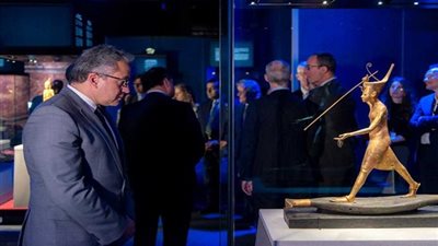 شاهد.. مراسم افتتاح معرض مقتنيات الملك 