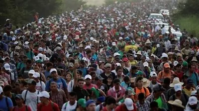 قافلة مهاجرين جديدة من المكسيك إلى أمريكا