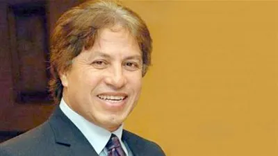 المنتخب الأوليمبي يتبادل الهدايا التذكارية مع أمريكا وإسبانيا