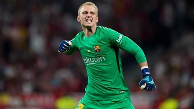 برشلونة يتخلص من حارسه