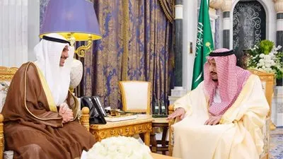 خادم الحرمين يستعرض مع رئيس الأمة الكويتي آفاق التعاون الثنائي