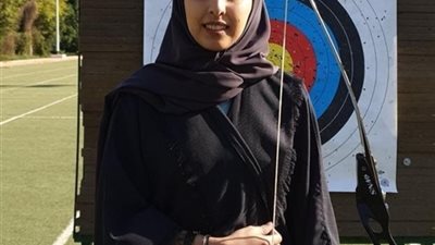 فتاة سعودية تحرز بطولة رمي السهام: 