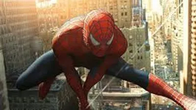 طفل يقفز من الدور الثالث متأثرًا بأفلام الكرتون (فيديو)