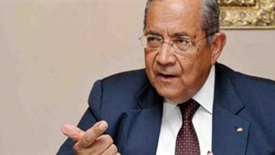 دبلوماسي سابق عن قرار 