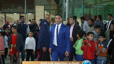 مصطفى ثابت يشارك في احتفالية مركز شباب المقطم لتكريم أسر الشهداء (صور)