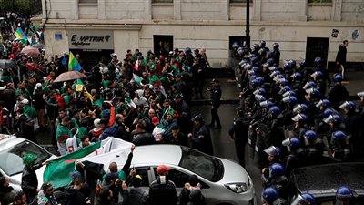 البنك المركزي الجزائري يرد على مزاعم 